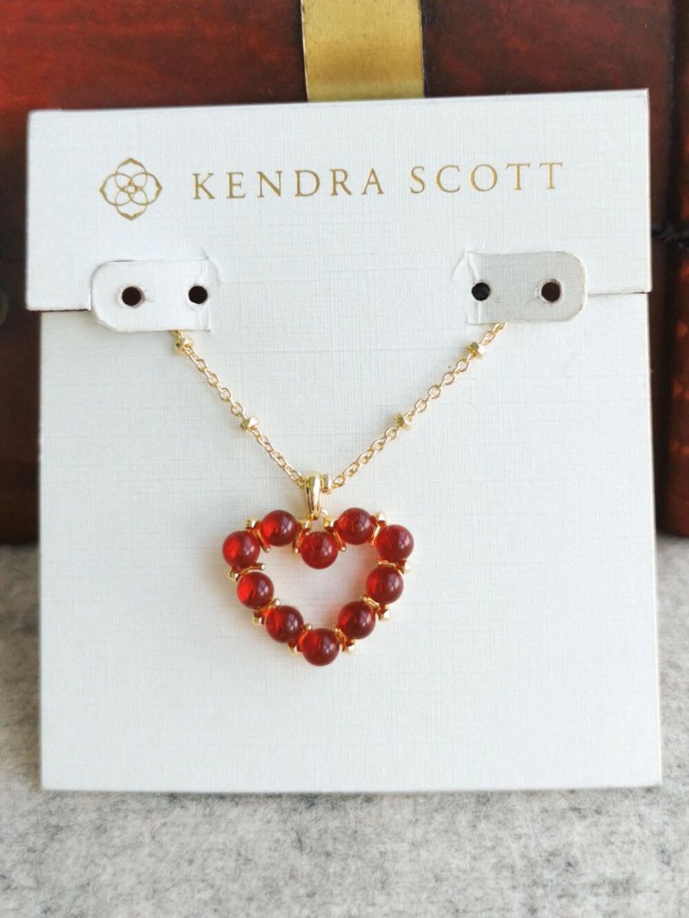 Kendra Scott Ashton Heart Short Necklace - Gold & Red Glass